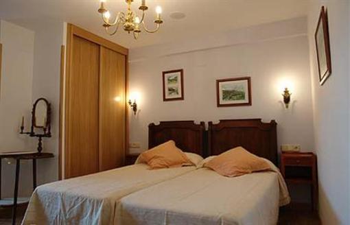 фото отеля Azkue Hotel