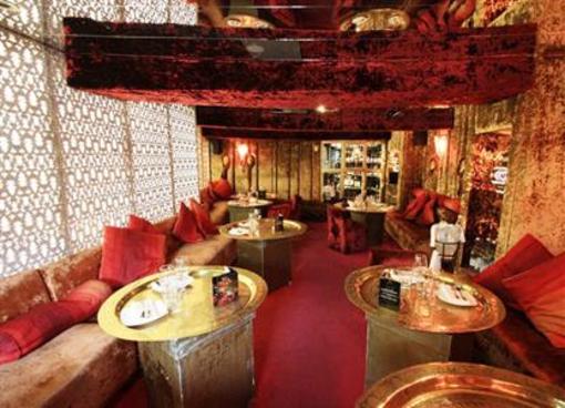 фото отеля Crazy Bear Hotel