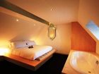 фото отеля Crazy Bear Hotel