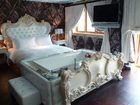 фото отеля Crazy Bear Hotel