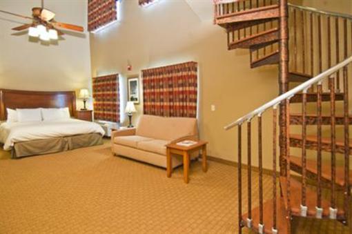 фото отеля Country Inn & Suites San Bernardino/Redlands