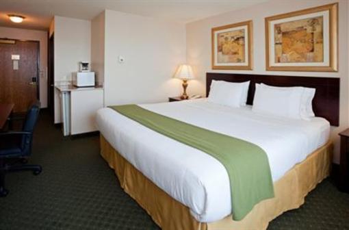 фото отеля Holiday Inn Express Oshkosh-SR 41