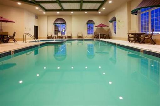 фото отеля Holiday Inn Express Oshkosh-SR 41