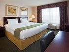 фото отеля Holiday Inn Express Oshkosh-SR 41