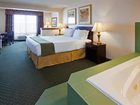 фото отеля Holiday Inn Express Oshkosh-SR 41