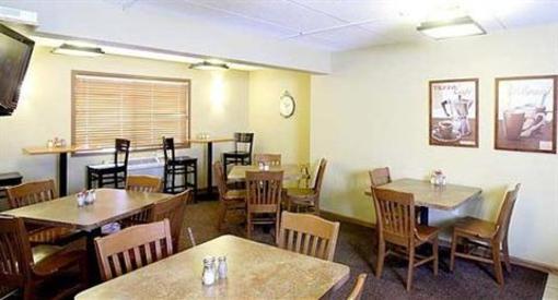 фото отеля AmericInn Lodge & Suites Alexandria