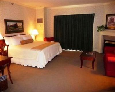 фото отеля Fairhaven Village Inn