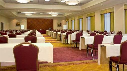 фото отеля DoubleTree Hotel Atlanta Airport