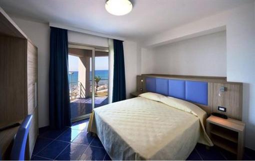фото отеля Astro Sul Mare Apartment Cefalu