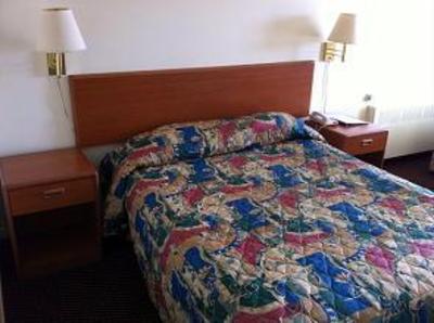 фото отеля Canada's Best Value Inn