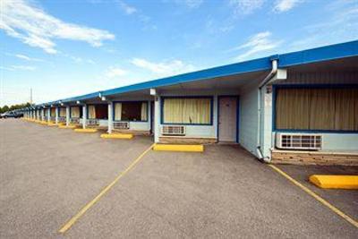фото отеля Canada's Best Value Inn