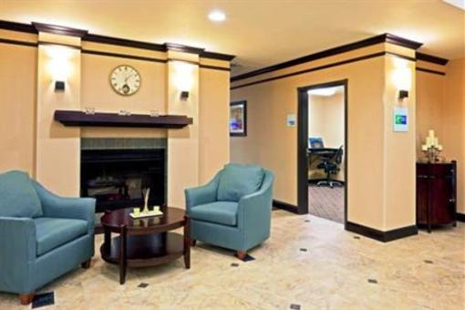 фото отеля Holiday Inn Express Hotel & Suites Syracuse North - Airport Area