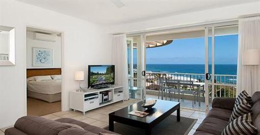 фото отеля La Mer Beachfront Apartments