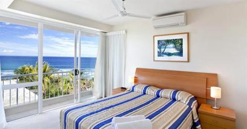 фото отеля La Mer Beachfront Apartments