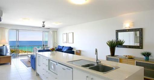 фото отеля La Mer Beachfront Apartments