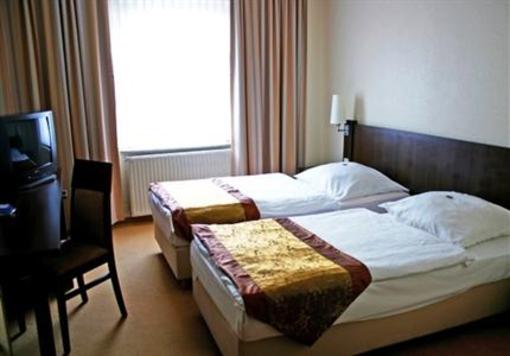 фото отеля Hotel Herzog Dusseldorf