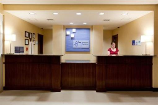 фото отеля Holiday Inn Express Hotel & Suites Lamar
