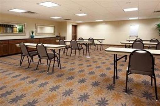 фото отеля Holiday Inn Express Hotel & Suites Lamar