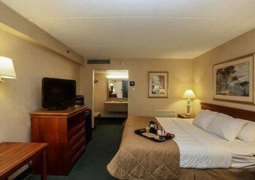 фото отеля Clarion Mason City