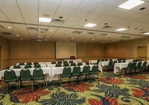 фото отеля Clarion Mason City