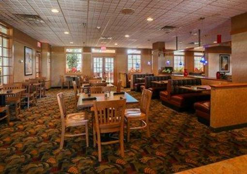 фото отеля Clarion Mason City