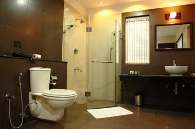 фото отеля Esthell Continental Hotel