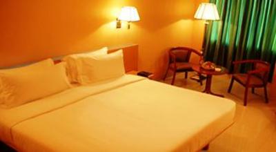 фото отеля Esthell Continental Hotel