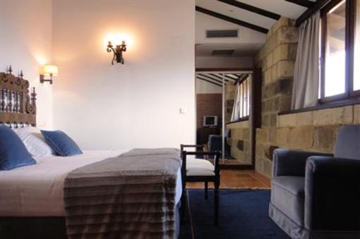 фото отеля Saiaz Hotel Getaria