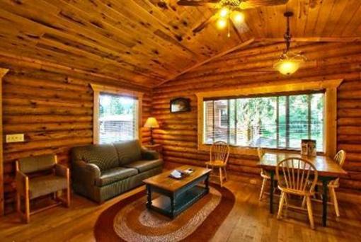 фото отеля High Country Lodge Motel & Cabins