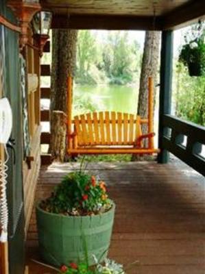 фото отеля High Country Lodge Motel & Cabins