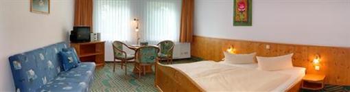 фото отеля Hotel & Berggasthof Tanzbuche