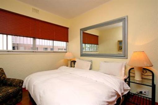 фото отеля 40 Winks Luxury Guest House Cape Town