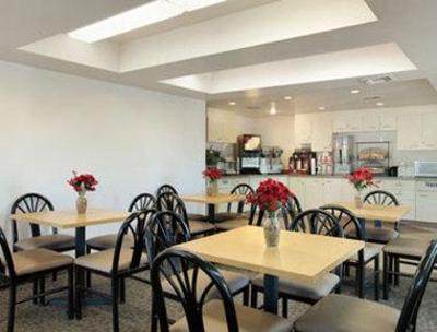 фото отеля Travelodge Scottsdale AZ