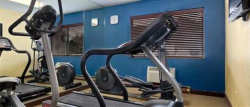 фото отеля Baymont Inn & Suites Madison East