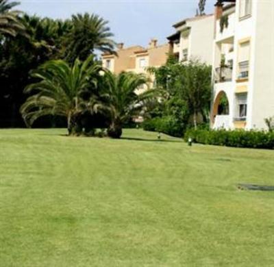 фото отеля Hacienda Beach Apartments
