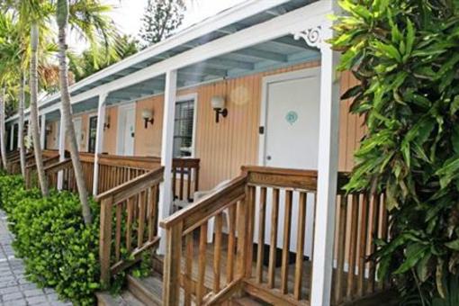 фото отеля Ocean Breeze Inn Key West