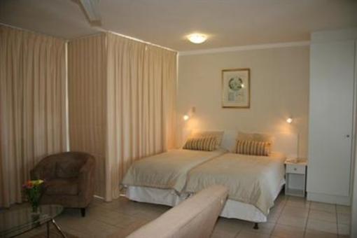фото отеля Cascades Holiday Apartments Cape Town