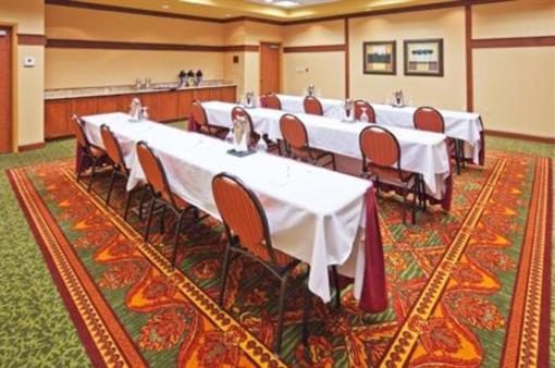 фото отеля Holiday Inn Express Hotel & Suites Springfield