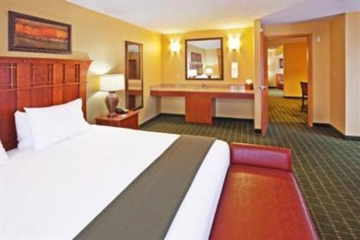 фото отеля Holiday Inn Express Hotel & Suites Springfield