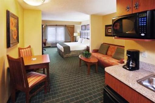 фото отеля Holiday Inn Express Hotel & Suites Springfield