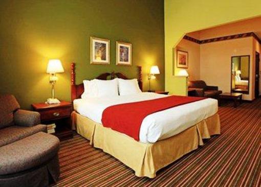 фото отеля Quality Inn & Suites West Chase