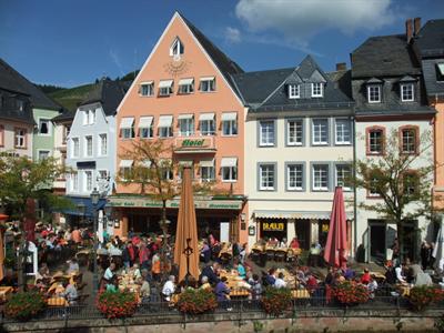 фото отеля Hotel Am Markt Saarburg