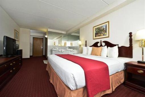 фото отеля Best Western Naperville Inn