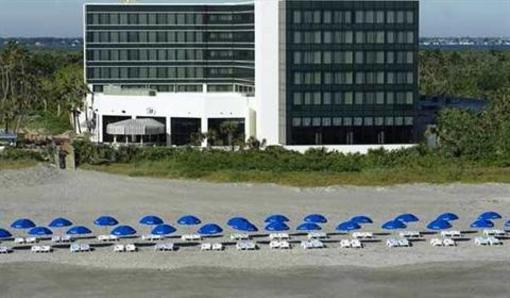 фото отеля Hilton Cocoa Beach Oceanfront