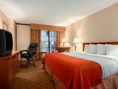 фото отеля Ramada Plaza Hotel - Downtown Convention Center