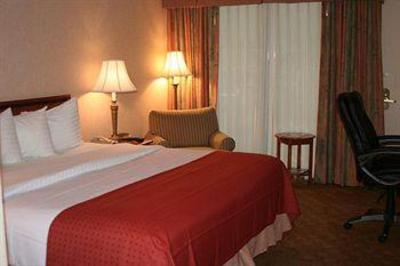фото отеля Ramada Plaza Hotel - Downtown Convention Center