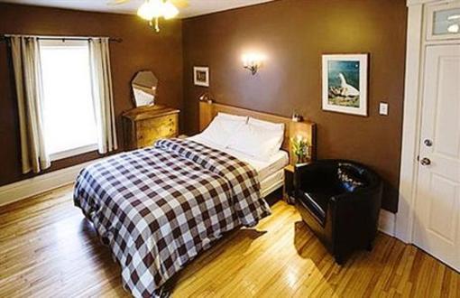 фото отеля Auberge Aux Deux Lions