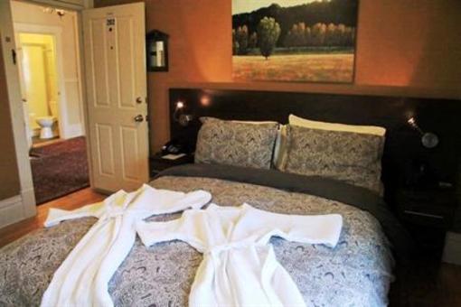 фото отеля Auberge Aux Deux Lions