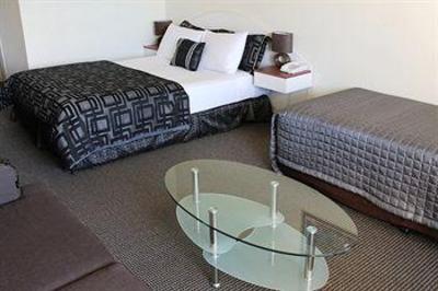 фото отеля Auckland Airport Pacific Inn