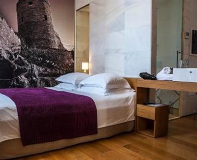 фото отеля Plaza Vieja Hotel and Lounge